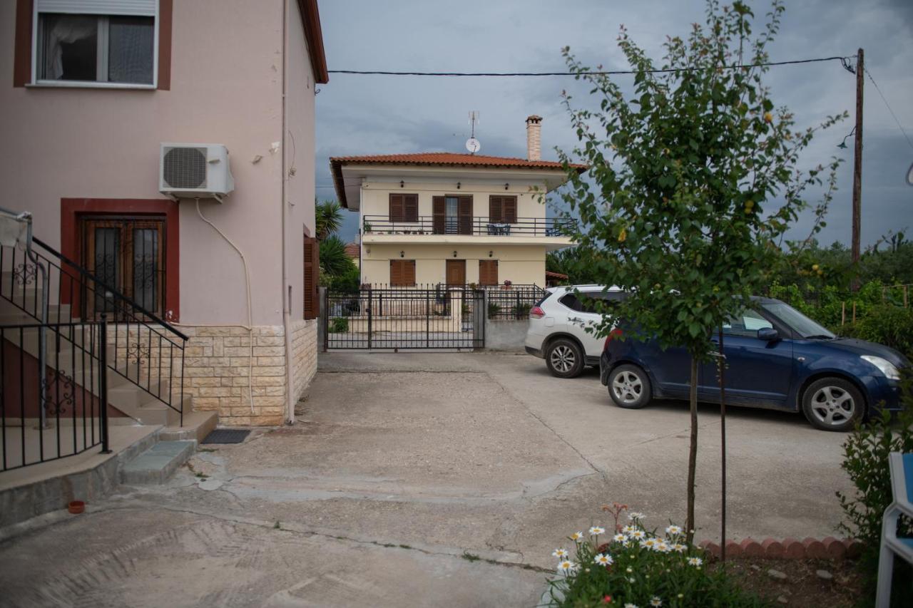 Agrikia Tis Vasilikis Ormília Exterior foto